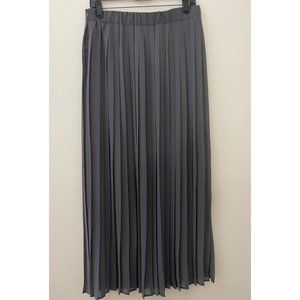 BCBG MaxAzria Gray sheer Long maxi Pleated Skirt Size M